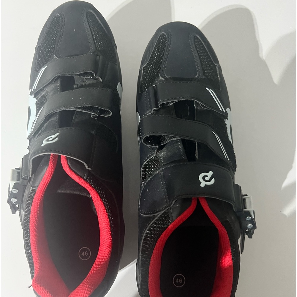 Black/red and gray men Peloton shoe size 11